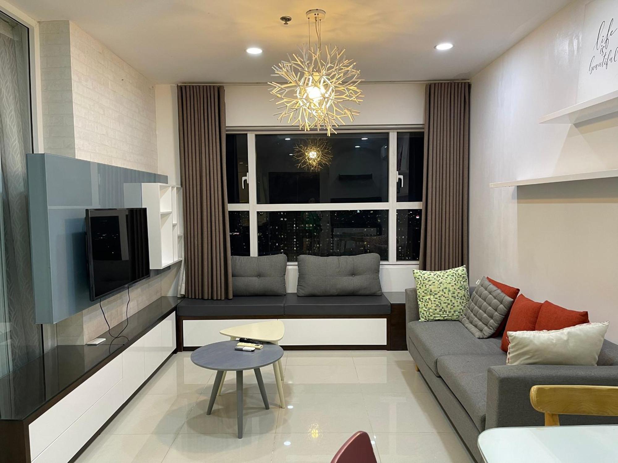 Sunrise City Saigon Apartment